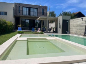 Casa Moderna De Estreno Gonnet